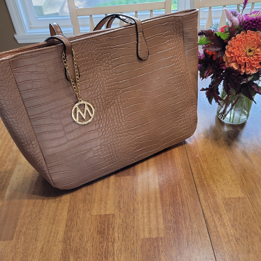 Elegant Brown Tote Bag Mia K FARROW Tote Bag "As Is"